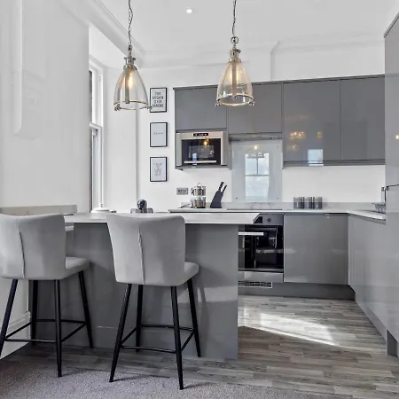 Mulberry Beautiful With Sea View - Pass The Keys * Grange-over-Sands