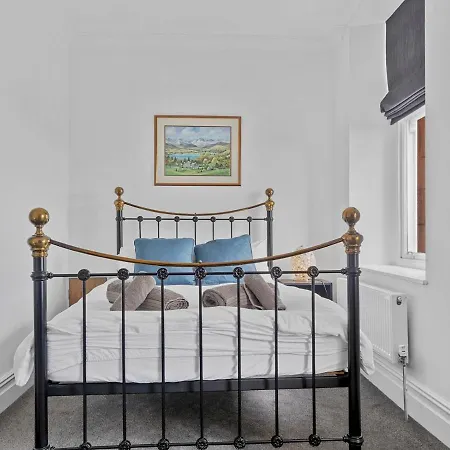 Mulberry Beautiful With Sea View - Pass The Keys * Grange-over-Sands