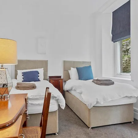 Pass The Keys Mulberry Beautiful With Sea View Apartment